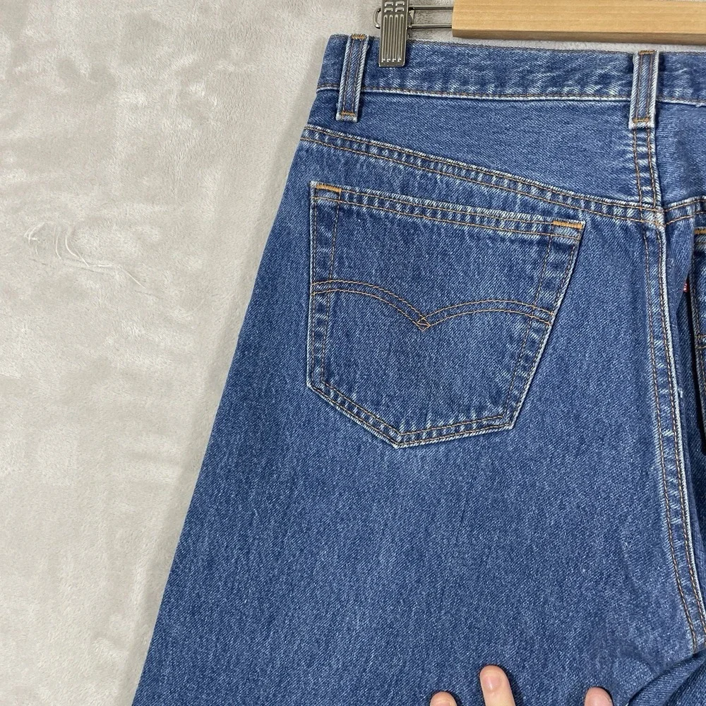 Levis item excellent